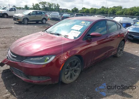 2015 Chrysler 200 S z USA, uszkodzony, nr VIN 1C3CCCBB6FN527254